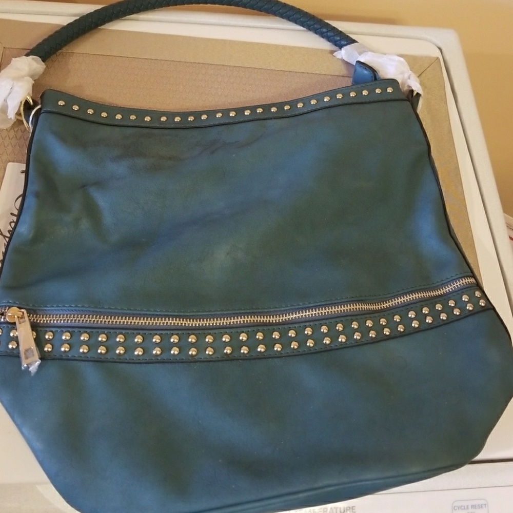 Studded Feed Bag